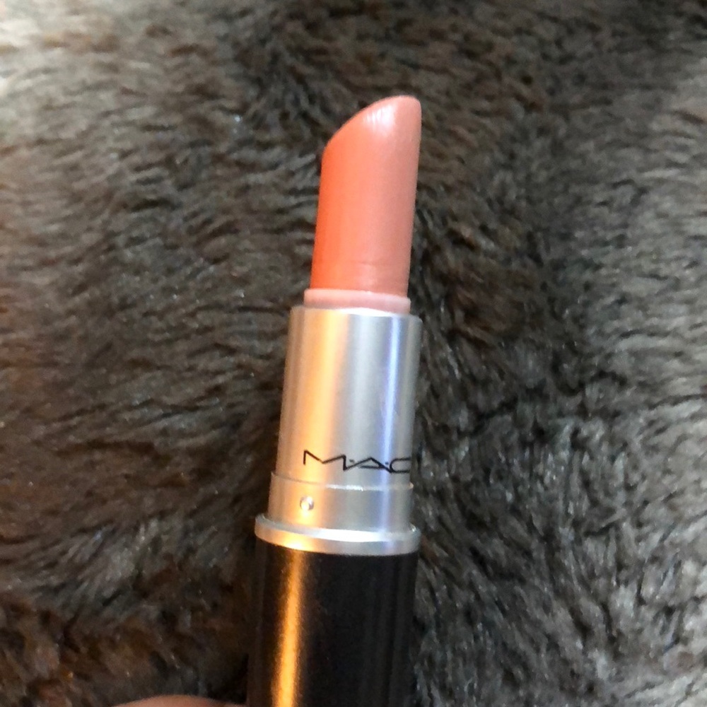 MAC Matte Lipstick in Yash